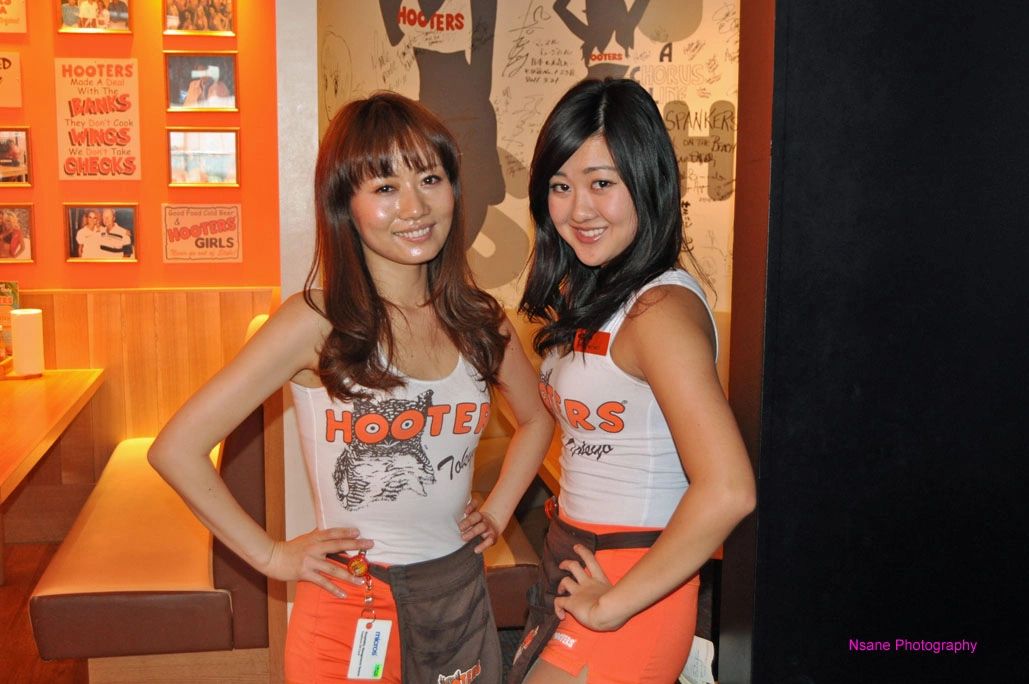 https://img1.wsimg.com/isteam/ip/845da1c5-793a-440c-8714-66825bb2d7d8/Tokyo Japan Hooters 2012 (7).jpg